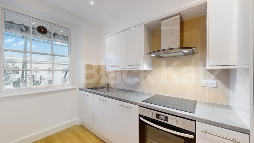 Contemporary One-Bedroom Home in West London Chepstow Road, Bayswater